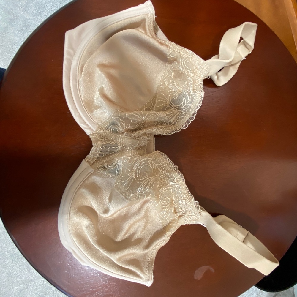 Bali underwire bra- 32dd